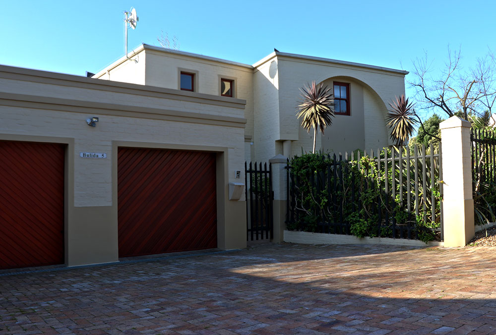 Bulida Exterior